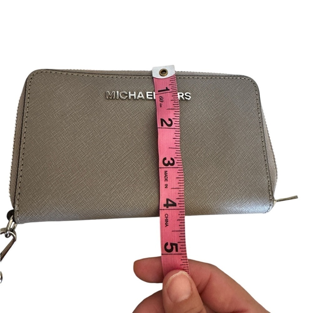 Michael Kors Jet Set Travel MK Signature Leather MF Phone Case Wristlet Wallet - Picture 7 of 7